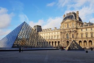 Zloději vyloupili Louvre, muzeum zavírá - Seznam Zprávy